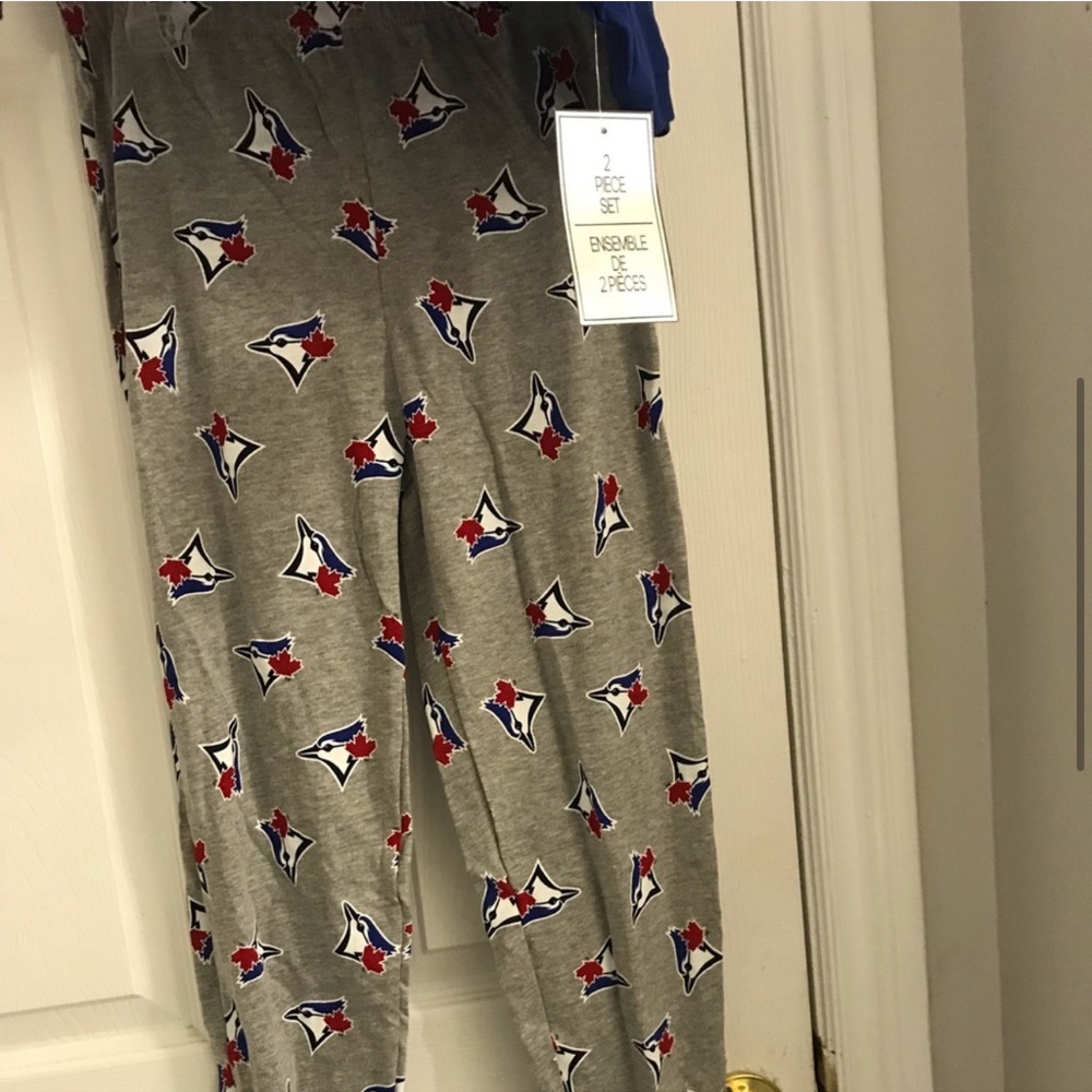 NWT| Girls Toronto Blue Jays Pajama Set - Picture 6 of 6